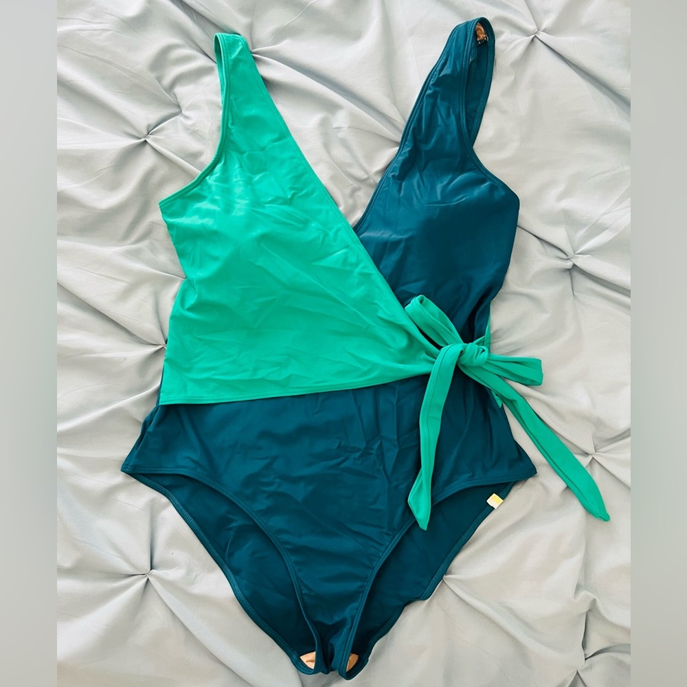 Summersalt The Perfect Wrap Plus Size Seaglass & Seaweed Green Swimsuit Size 14